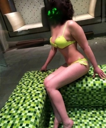 💋
У меня есть возможность добавить огонь и страсть в твою жизнь. Позволь мне показать тебе, что настоящее наслаждение - это искусство. Имея красивое тело и ум, я обладаю всеми инструментами, чтобы подарить тебе незабываемые моменты наслаждения.
Мои услуги отличаются гибкостью и индивидуальным подходом к каждому клиенту. Я могу стать твоей нежной возлюбленной, страстной госпожой или просто провести время в лаской и общении.
Мои фото 100% настоящие, и мои отзывы говорят о моей незабываемой экспертности. 🔥
Давай встретимся и узнаем друг друга лучше. Я живу в Москве и готова создать для тебя незабываемую атмосферу страсти и удовольствия. Ты заслуживаешь самого лучшего, и я готова дать тебе все. 💫 Валентина